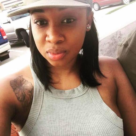 Meet your Posher, Kamara - Picture 1 of 1